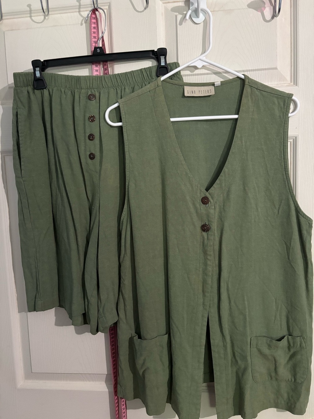 Vintage Green Two-Piece Linen Set — Vest Top & Buttoned Skort